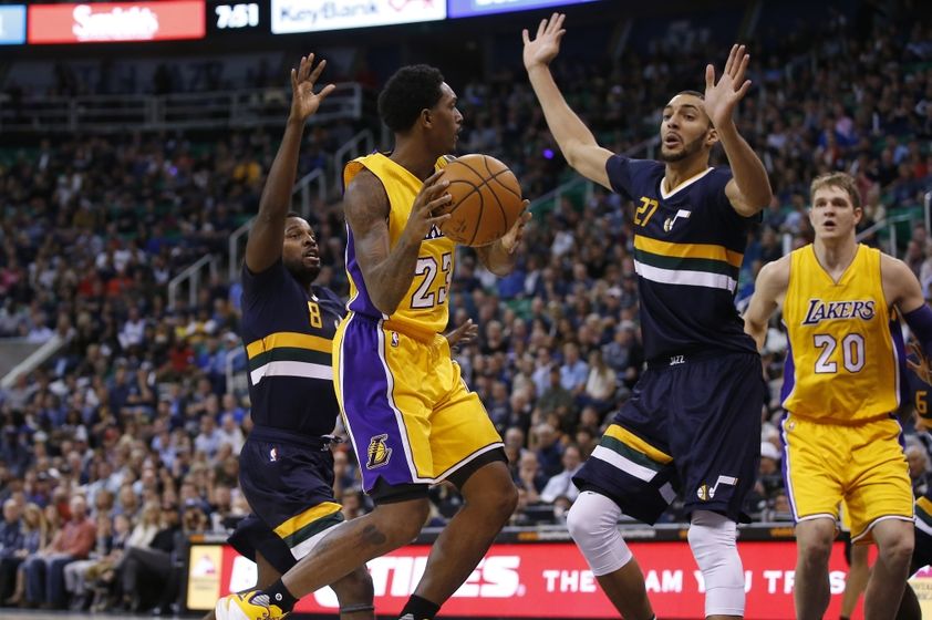 Rudy Gobert Utah Jazz Stifle Tower LA Lakers