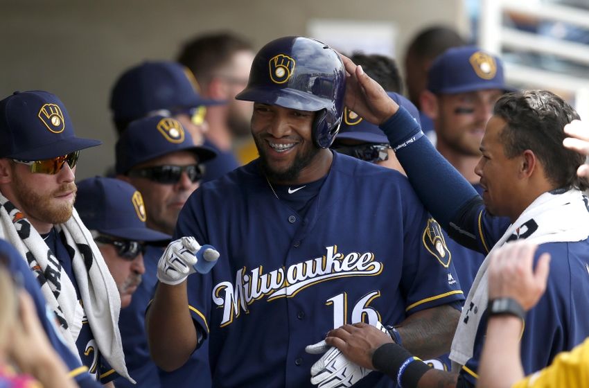 Eight Teams Across MLB are Wearing Throwback Uniforms Tonight - DozOnLife