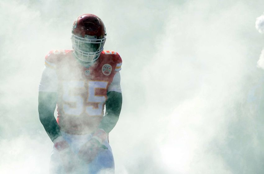 Oct 23, 2016; Kansas City, MO, USA; Kansas City Chiefs outside linebacker Dee Ford (55) is introduced prior to a game against the New Orleans Saints at Arrowhead Stadium. Mandatory Credit: Jeff Curry-USA TODAY Sports
