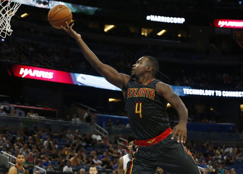 Balanced Hawks send Heat to 6th straight loss