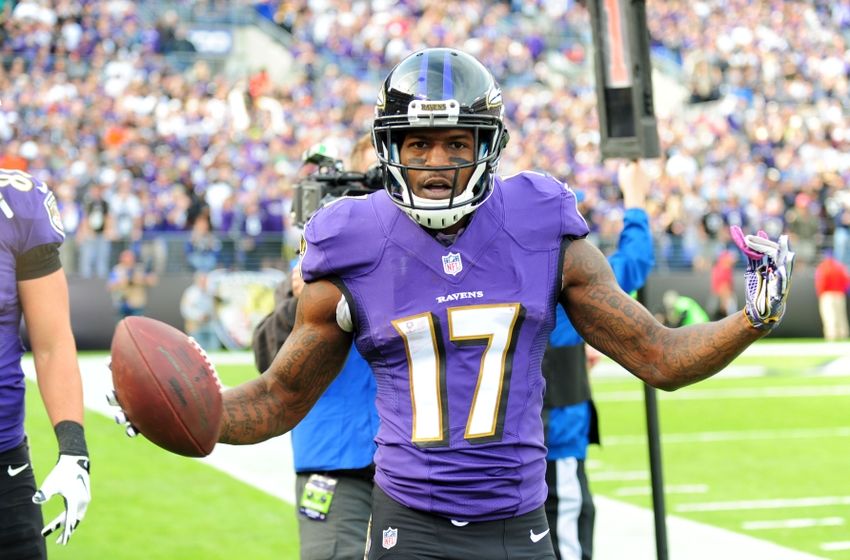 Nov 6, 2016; Baltimore, MD, USA; Baltimore Ravens wide receiver Mike Wallace (17) reacts after scoring a touchdown in the first quarter against the Pittsburgh Steelers at M&T Bank Stadium. Mandatory Credit: Evan Habeeb-USA TODAY Sports