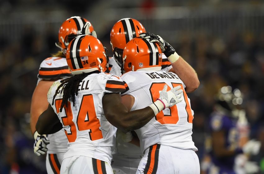 Nov 10, 2016; Baltimore, MD, USA; Cleveland Browns tight end Seth DeValve (87) celebrates with teammates after scoring a touchdown during the second quarter against the Baltimore Ravens at M&T Bank Stadium. Mandatory Credit: Tommy Gilligan-USA TODAY Sports