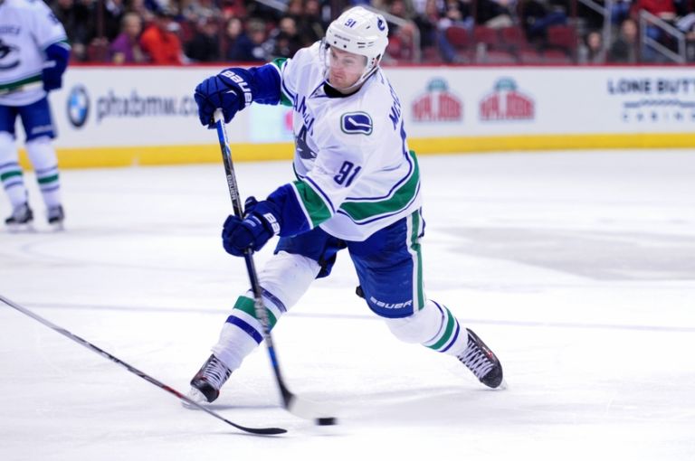 Vancouver Canucks Trade Jared McCann to Florida Panthers for Erik