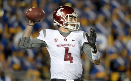 Nov 14, 2015; Pasadena, CA, USA; Washington State Cougars quarterback Luke Falk (4) throws a pass against the UCLA Bruins in a NCAA football game at Rose Bowl. Mandatory Credit: Kirby Lee-USA TODAY Sports
