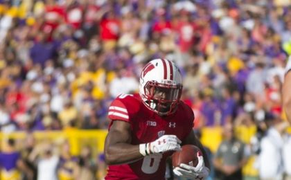 Sep 3, 2016; Green Bay, WI, USA; Wisconsin Badgers running back Corey Clement (6) during the Lambeau Field College Classic against the LSU Tigers at Lambeau Field. Wisconsin won 16-14. Mandatory Credit: Jeff Hanisch-USA TODAY Sports