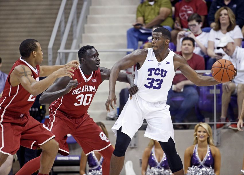 TCU rallies past Oklahoma 60-57