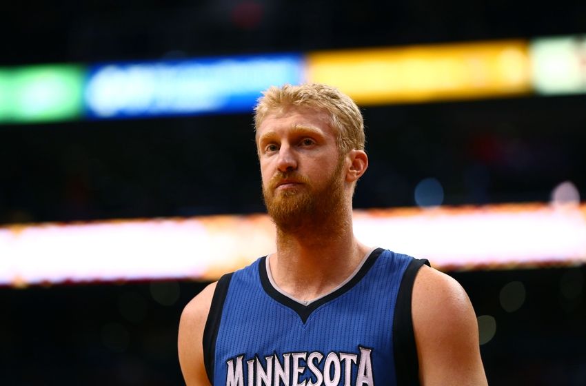Mar 11, 2015; Phoenix, AZ, USA; Minnesota Timberwolves forward Chase Budinger (10) against the Phoenix Suns at US Airways Center. The Suns defeated the Timberwolves 106-97. Mandatory Credit: Mark J. Rebilas-USA TODAY Sports
