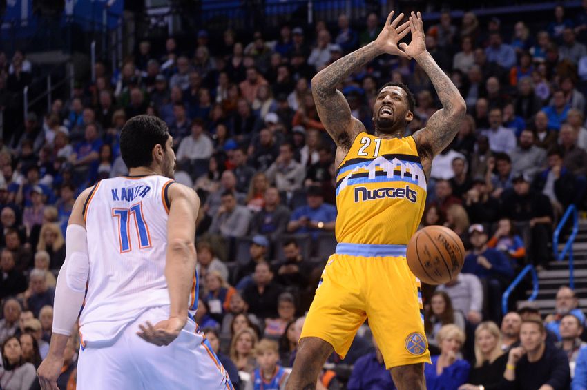 Westbrook posts triple-double, Spurs roll on