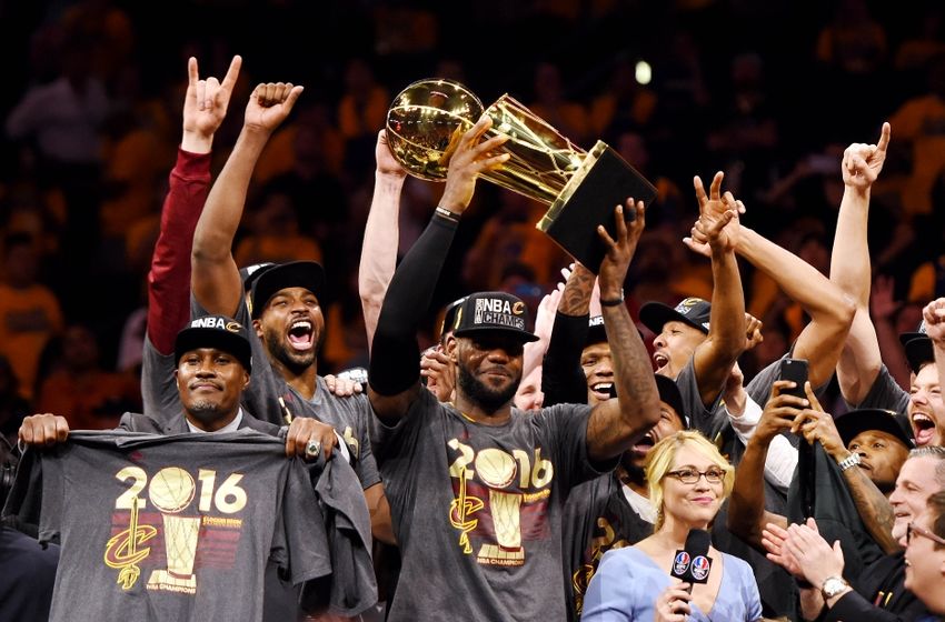Jun 19, 2016; Oakland, CA, USA; Cleveland Cavaliers forward LeBron James (23) and the Cleveland Cavaliers celebrates with the Larry O