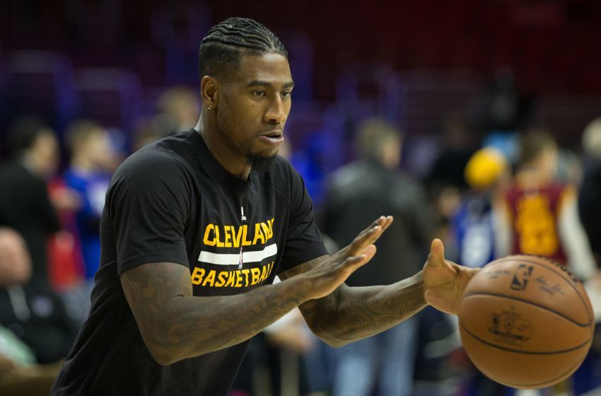 Nov 27, 2016; Philadelphia, PA, USA; Cleveland Cavaliers guard Iman Shumpert warms up before action against the Philadelphia 76ers at Wells Fargo Center. Mandatory Credit: Bill Streicher-USA TODAY Sports