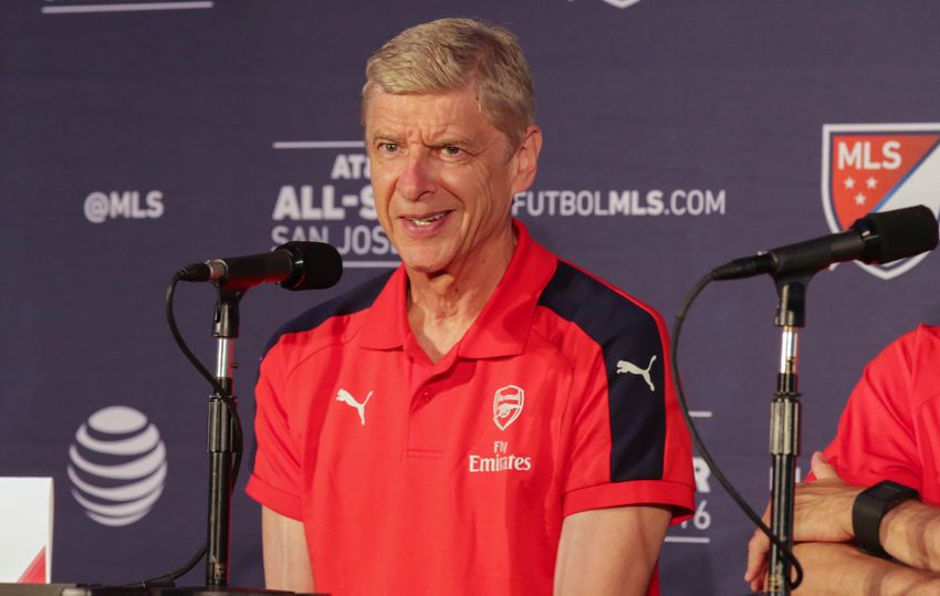 Arsene Wenger amazed by tight Premier League battle