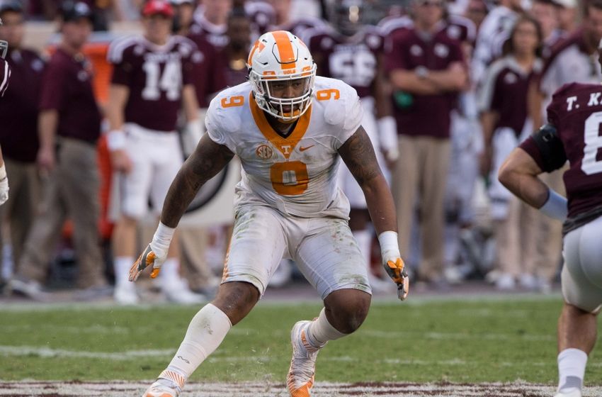 Oct 8, 2016; College Station, TX, USA; Tennessee Volunteers defensive end Derek Barnett (9) in action during the game against the Texas A&M Aggies at Kyle Field. The Aggies defeat the Volunteers 45-38 in overtime. Mandatory Credit: Jerome Miron-USA TODAY Sports