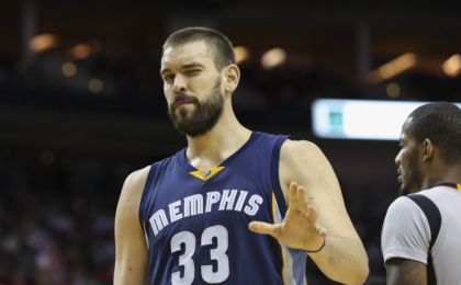 Nov 25, 2015; Houston, TX, USA; Memphis Grizzlies center Marc Gasol (33) during the game against the Houston Rockets at Toyota Center. The Grizzlies defeated the Rockets 102-93. Mandatory Credit: Troy Taormina-USA TODAY Sports