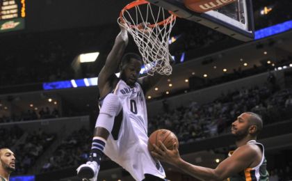 Dec 18, 2016; Memphis, TN, USA; Memphis Grizzlies forward JaMychal Green (0) dunks the ball against Utah Jazz center Boris Diaw (33) at FedExForum. Mandatory Credit: Justin Ford-USA TODAY Sports