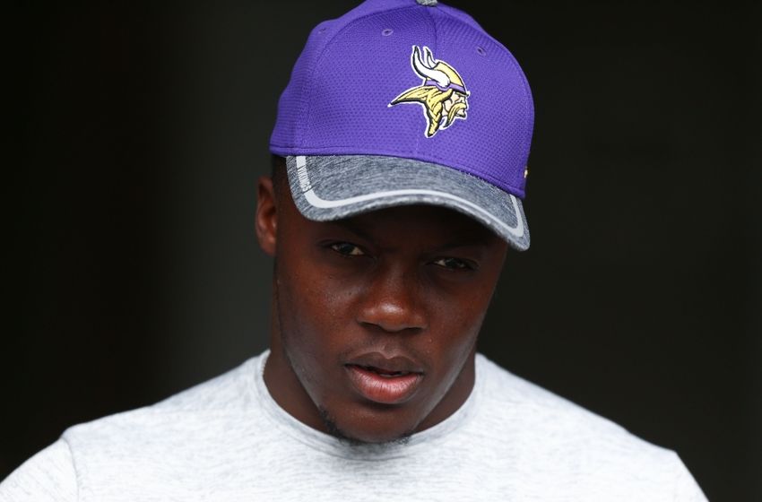 Did <b>Teddy Bridgewater&#39;s</b> injury make Vikings teammates vomit? - 9500526-teddy-bridgewater-nfl-preseason-minnesota-vikings-cincinnati-bengals-850x560