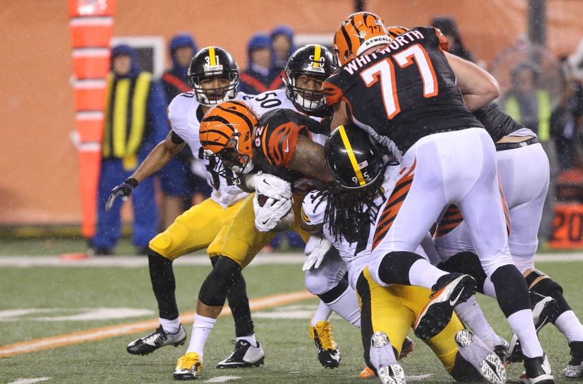 Jan 9, 2016; Cincinnati, OH, USA; Cincinnati Bengals running back Jeremy Hill (32) against the Pittsburgh Steelers during a AFC Wild Card playoff football game at Paul Brown Stadium. Mandatory Credit: Aaron Doster-USA TODAY Sports