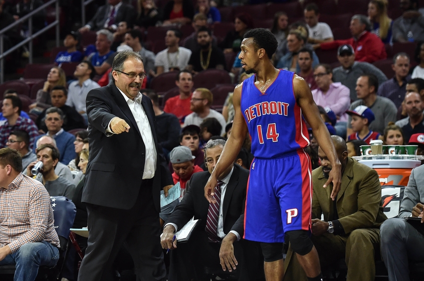 Oct 15, 2016; Philadelphia, PA, USA; Detroit Pistons head coach Stan Van Gundy talks to Detroit Pistons guard Ish Smith (14) during the first quarter of the preseason game against the Philadelphia 76ers at the Wells Fargo Center. Mandatory Credit: John Geliebter-USA TODAY Sports