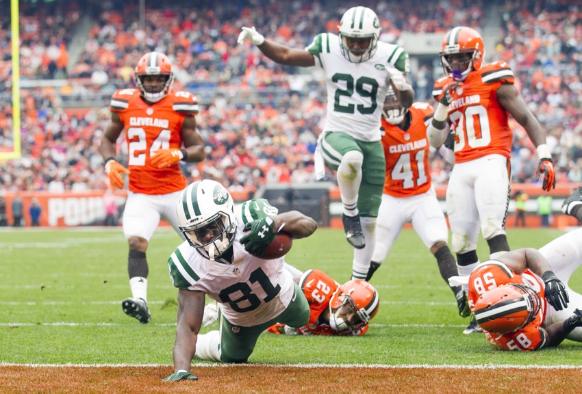 Oct 30, 2016; Cleveland, OH, USA; New York Jets wide receiver Quincy Enunwa (81) dives into the end zone for a touchdown during the third quarter against the Cleveland Browns at FirstEnergy Stadium. The Jets won 31-28. Mandatory Credit: Scott R. Galvin-USA TODAY Sports