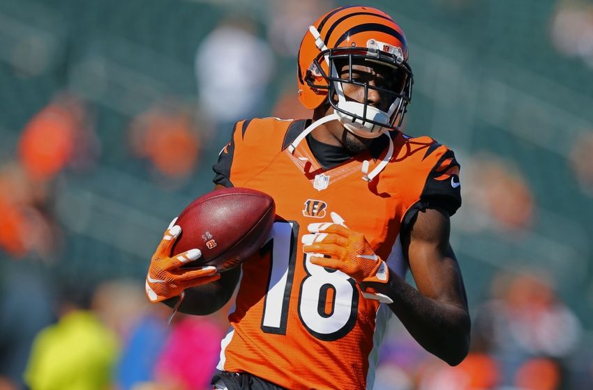 A.J. Green carted off field in game vs Buffalo Bills (Video)