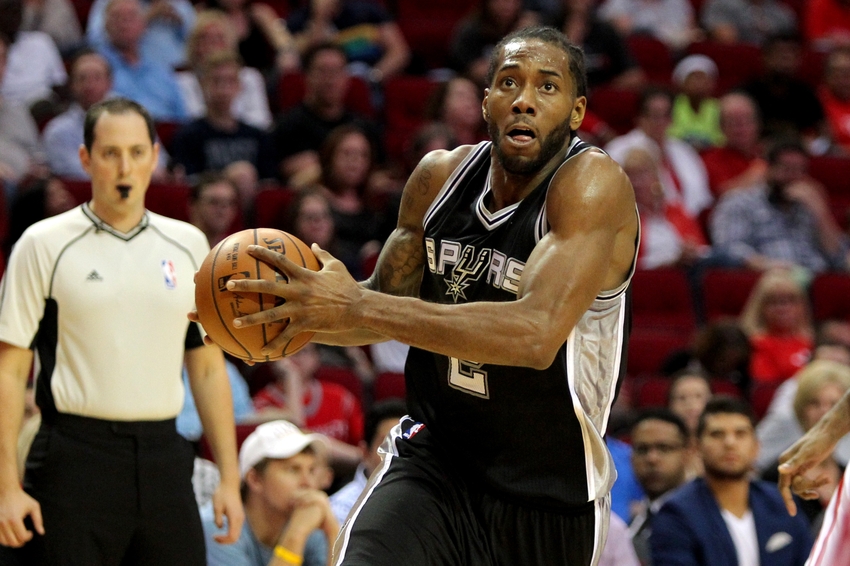 Nov 12, 2016; Houston, TX, USA; San Antonio Spurs forward Kawhi Leonard (2) drives towards the basket against the Houston Rockets during the first quarter at Toyota Center. Mandatory Credit: Erik Williams-USA TODAY Sports