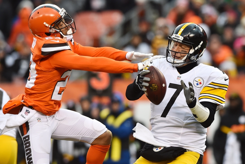 Nov 20, 2016; Cleveland, OH, USA; Cleveland Browns cornerback Joe Haden (23) gets a hand on Pittsburgh Steelers quarterback Ben Roethlisberger (7) during the second half at FirstEnergy Stadium. The Steelers won 24-9. Mandatory Credit: Ken Blaze-USA TODAY Sports