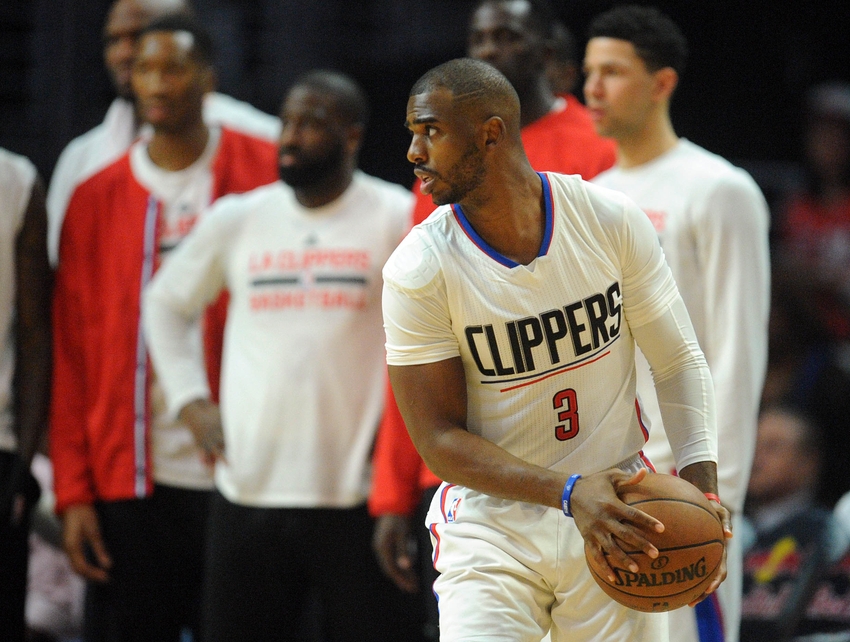 November 21, 2016; Los Angeles, CA, USA; Los Angeles Clippers guard Chris Paul (3) controls the ball against the Toronto Raptors during the first half at Staples Center. Mandatory Credit: Gary A. Vasquez-USA TODAY Sports