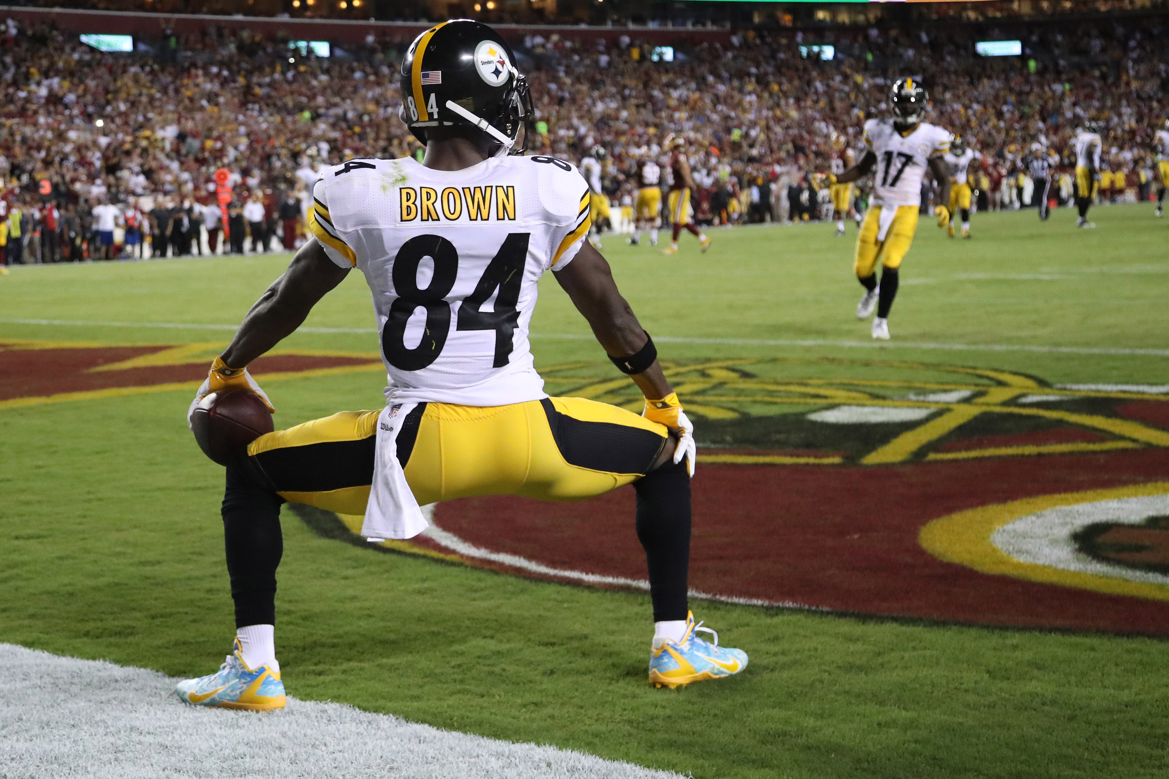NFL To Allow More Touchdown Celebrations In 2017