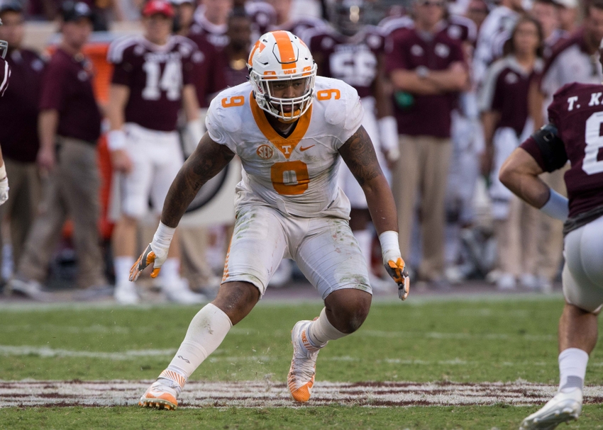 Oct 8, 2016; College Station, TX, USA; Tennessee Volunteers defensive end Derek Barnett (9) in action during the game against the Texas A&M Aggies at Kyle Field. The Aggies defeat the Volunteers 45-38 in overtime. Mandatory Credit: Jerome Miron-USA TODAY Sports