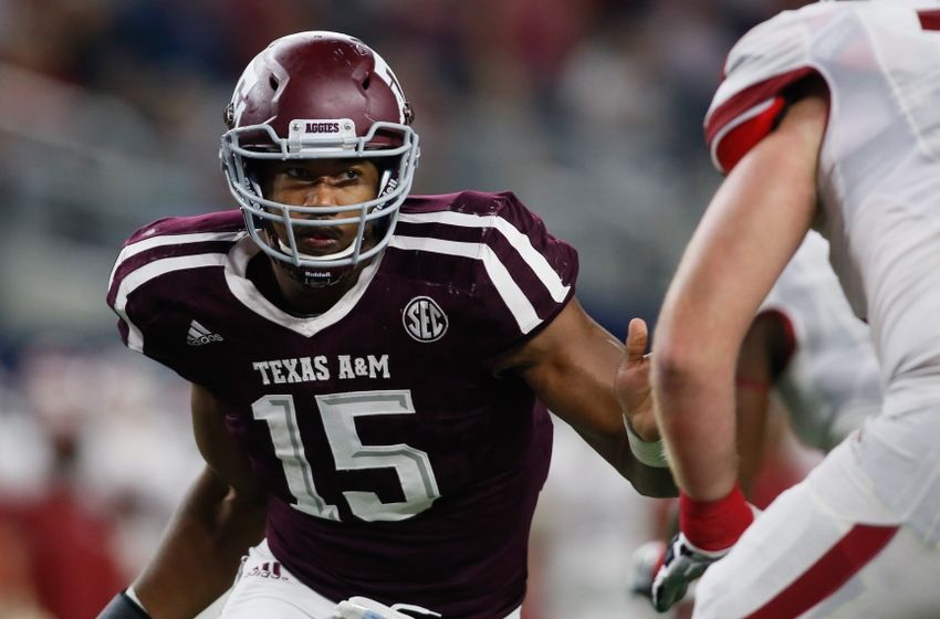 Sep 24, 2016; Dallas, TX, USA; Texas A&M Aggies defensive lineman Myles Garrett (15) in game action against the Arkansas Razorbacks at AT&T Stadium. Texas A&M won 45-24. Mandatory Credit: Tim Heitman-USA TODAY Sports