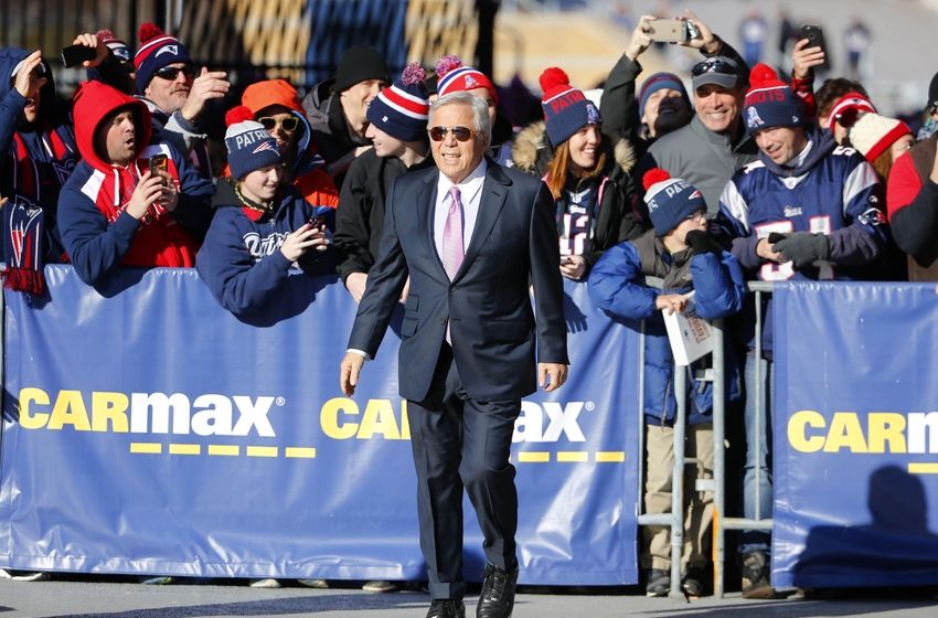 Patriots' Robert Kraft: Two Mannings equal one Brady