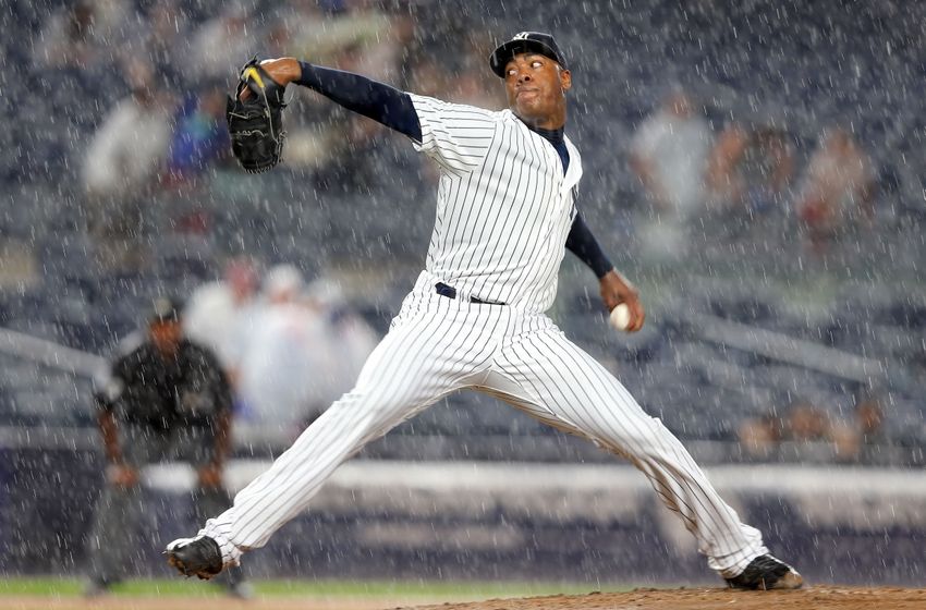 Chicago Cubs acquire Aroldis Chapman from New York Yankees
