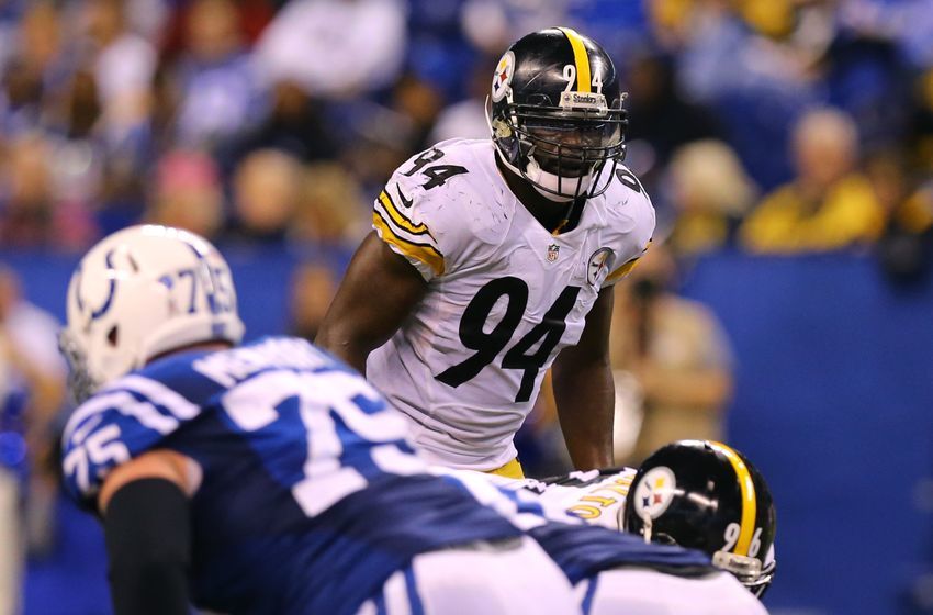 Nov 24, 2016; Indianapolis, IN, USA; Pittsburgh Steelers inside linebacker Lawrence Timmons (94) against the Indianapolis Colts at Lucas Oil Stadium. The Steelers won 28-7. Mandatory Credit: Aaron Doster-USA TODAY Sports