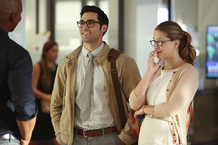Tyler Hoechlin's Superman will return in Supergirl's season 2 finale