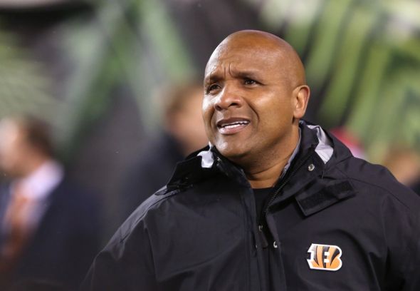 Nov 16, 2015; Cincinnati, OH, USA; Cincinnati Bengals offensive coordinator Hue Jackson against the Houston Texans at Paul Brown Stadium. The Texans won 10-6. Mandatory Credit: Aaron Doster-USA TODAY Sports