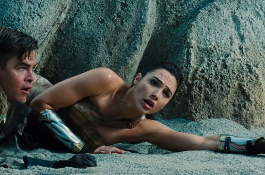 'Wonder Woman' wages war in promising new trailer