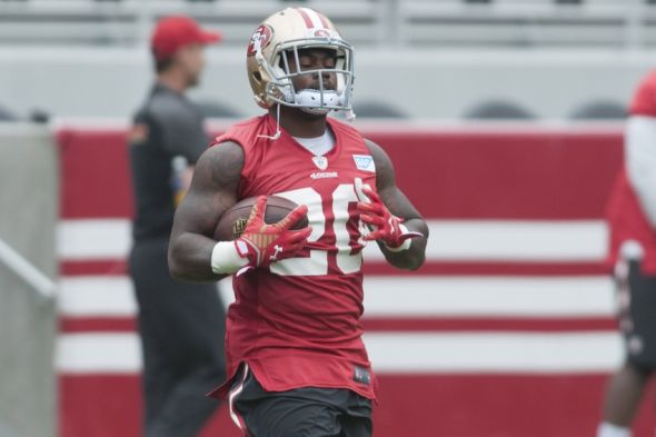 Jun 11, 2015; San Francisco, CA, USA; San Francisco 49ers running back Mike Davis (20) runs with the ball during minicamp at Levi's Stadium. Mandatory Credit: Ed Szczepanski-USA TODAY Sports
