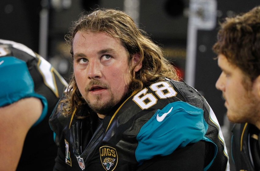 Dec 18, 2014; Jacksonville, FL, USA; Jacksonville Jaguars guard Zane Beadles (68) against the Tennessee Titans during the second quarter at EverBank Field. Mandatory Credit: Kim Klement-USA TODAY Sports