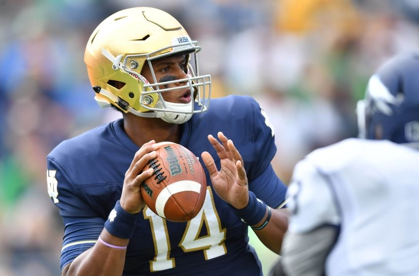 Sep 10, 2016; South Bend, IN, USA; Notre Dame Fighting Irish quarterback DeShone Kizer (14) looks to throw in the first quarter against the Nevada Wolf Pack at Notre Dame Stadium. Mandatory Credit: Matt Cashore-USA TODAY Sports