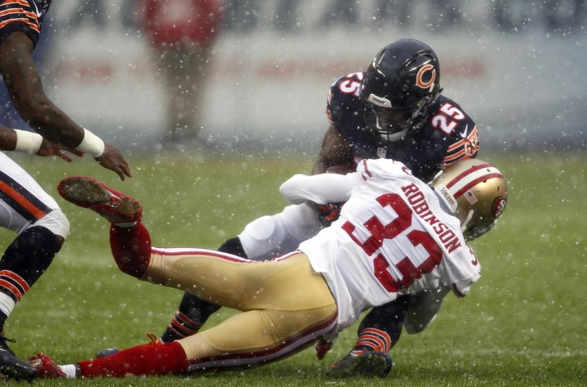 Dec 4, 2016; Chicago, IL, USA; San Francisco 49ers cornerback Rashard Robinson (33) forces an incomplete pass while Chicago Bears defensive back Brandon Boykin (25) attempts to make the catch during the first quarter at Soldier Field. Mandatory Credit: Caylor Arnold-USA TODAY Sports