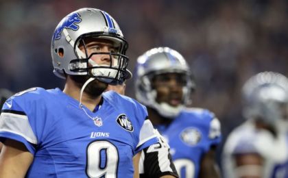Dec 26, 2016; Arlington, TX, USA; Detroit Lions quarterback Matthew Stafford (9) in action during the game against the Dallas Cowboys at AT&T Stadium. Mandatory Credit: Kevin Jairaj-USA TODAY Sports