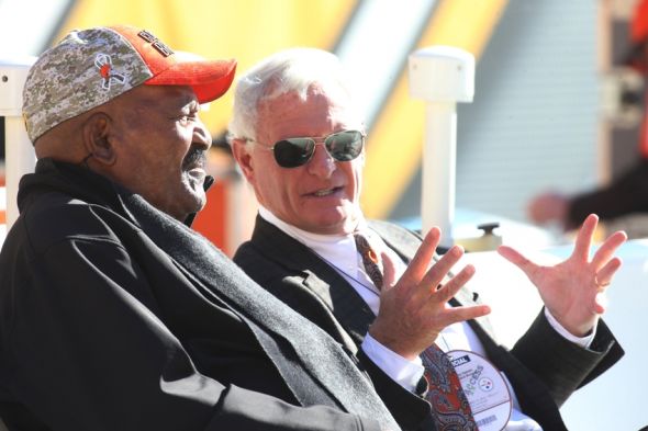 Nov 15, 2015; Pittsburgh, PA, USA; Cleveland Browns former running back Jim Brown (L) talks with Browns owner Jimmy Haslam (R) before the Browns play the Pittsburgh Steelers at Heinz Field. Mandatory Credit: Charles LeClaire-USA TODAY Sports