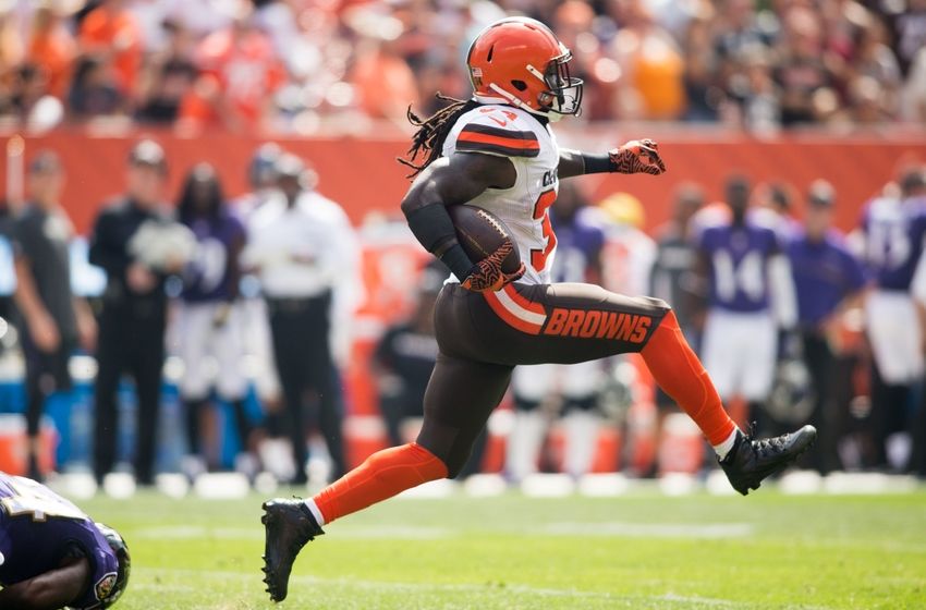 Sep 18, 2016; Cleveland, OH, USA; Cleveland Browns running back Isaiah Crowell (34) runs the ball for the Browns