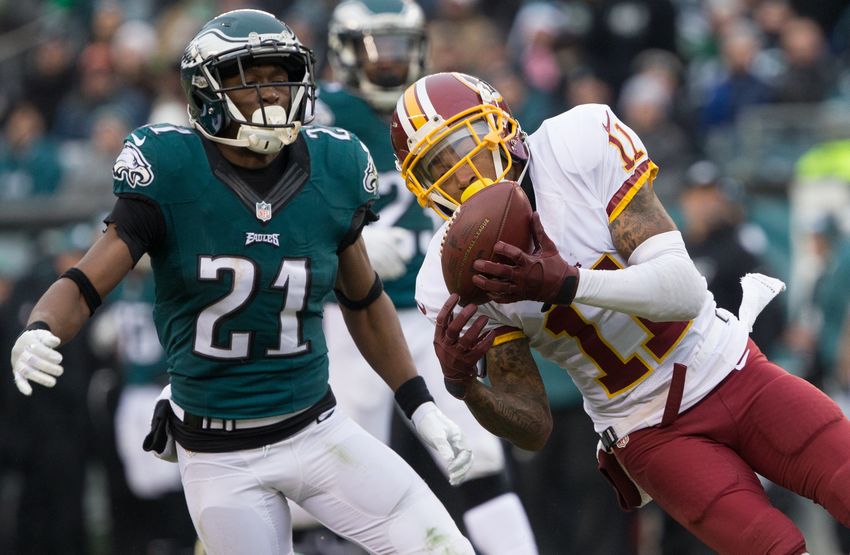 Dec 11, 2016; Philadelphia, PA, USA; Washington Redskins wide receiver DeSean Jackson (11) makes an 80 yard touchdown reception in front of Philadelphia Eagles cornerback Leodis McKelvin (21) during the third quarter at Lincoln Financial Field. Mandatory Credit: Bill Streicher-USA TODAY Sports