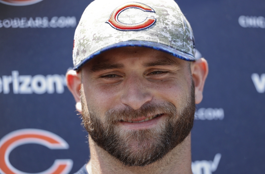 Chicago Bears: Kyle Long Likes How Danny Trevathan Smells