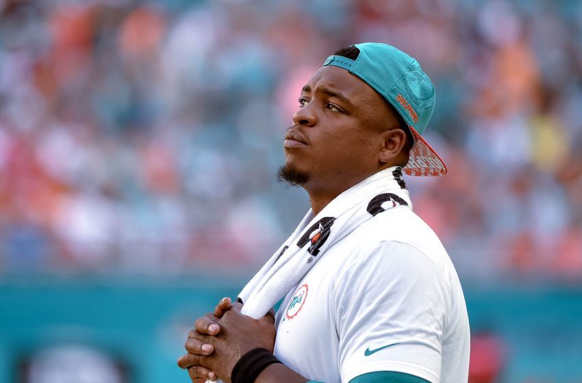 9719112-dion-jordan-nfl-san-francisco-49ers-miami-dolphins-850x560.jpg