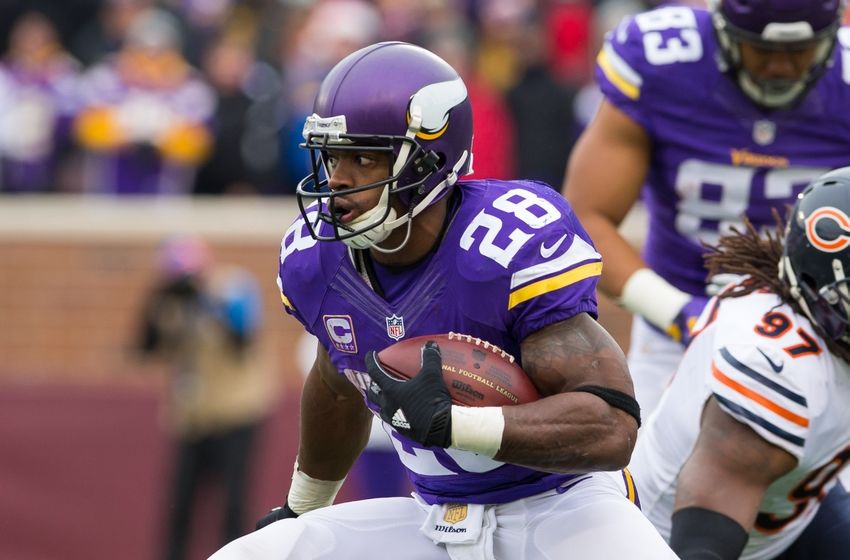 Dec 20, 2015; Minneapolis, MN, USA; Minnesota Vikings running back Adrian Peterson (28) runs in the second quarter against the Chicago Bears at TCF Bank Stadium. Mandatory Credit: Brad Rempel-USA TODAY Sports