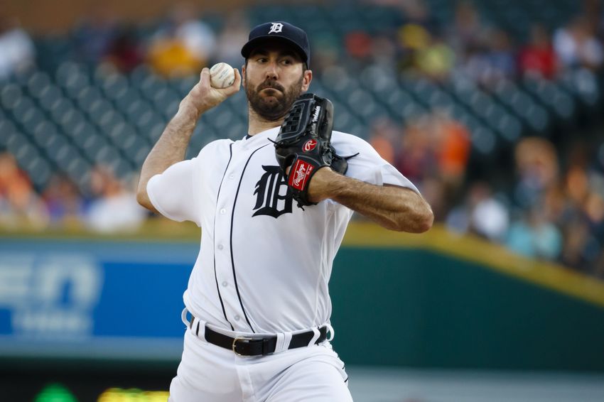 Detroit tigers spring training 2016 report date