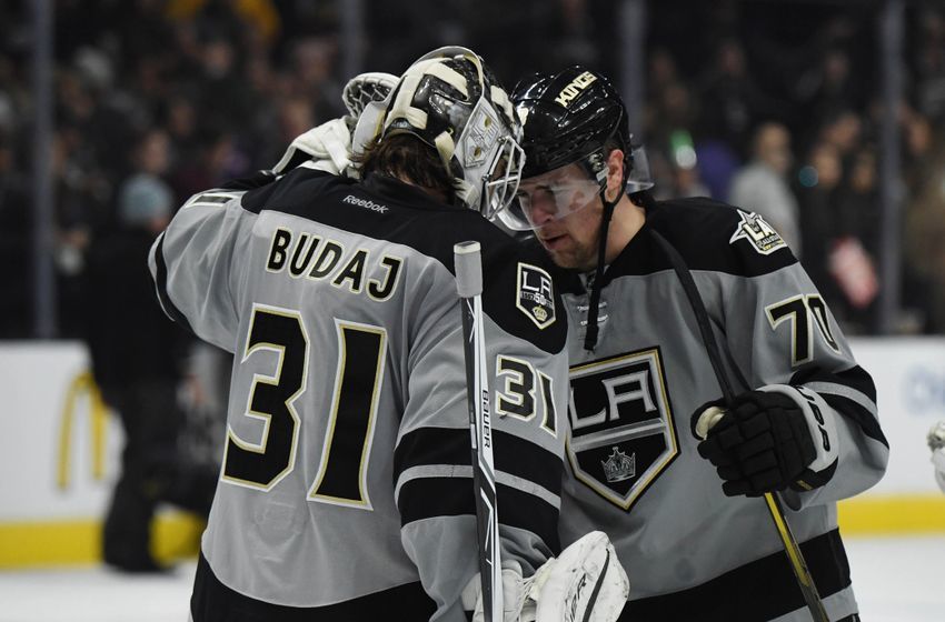 9780962-peter-budaj-tanner-pearson-nhl-san-jose-sharks-los-angeles-kings-850x560.jpg