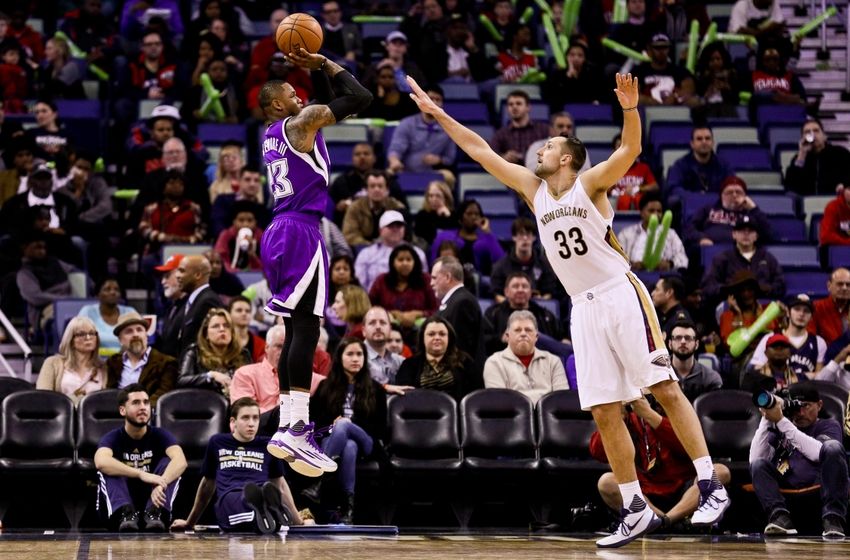 Jan 28, 2016; New Orleans, LA, USA; Sacramento Kings guard Ben McLemore (23) shoots the ball over New Orleans Pelicans forward Ryan Anderson (33) during the second half at the Smoothie King Center. The Pelicans won 114-105. Mandatory Credit: Derick E. Hingle-USA TODAY Sports