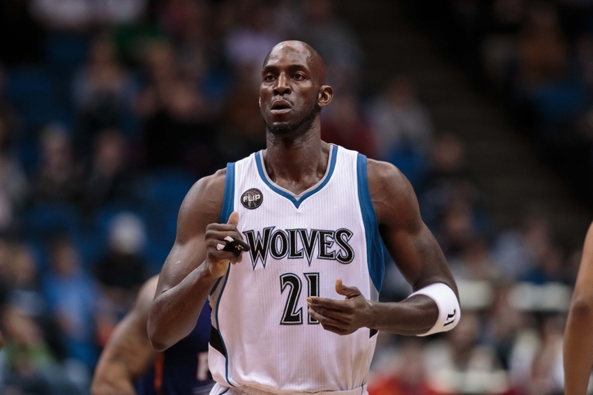 Timberwolves' Kevin announces retirement